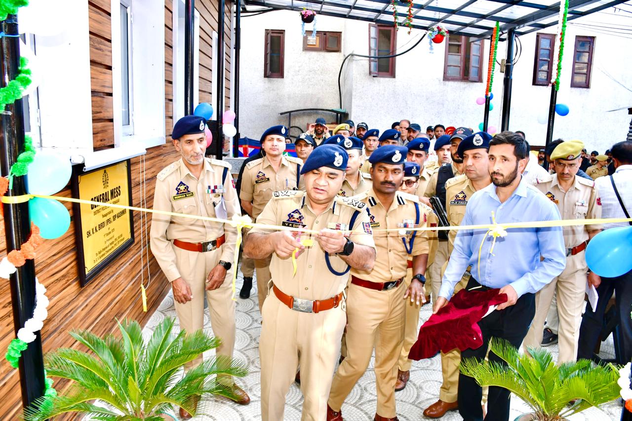 IGP Kashmir Inaugurated general Mess at DPL Srinagar