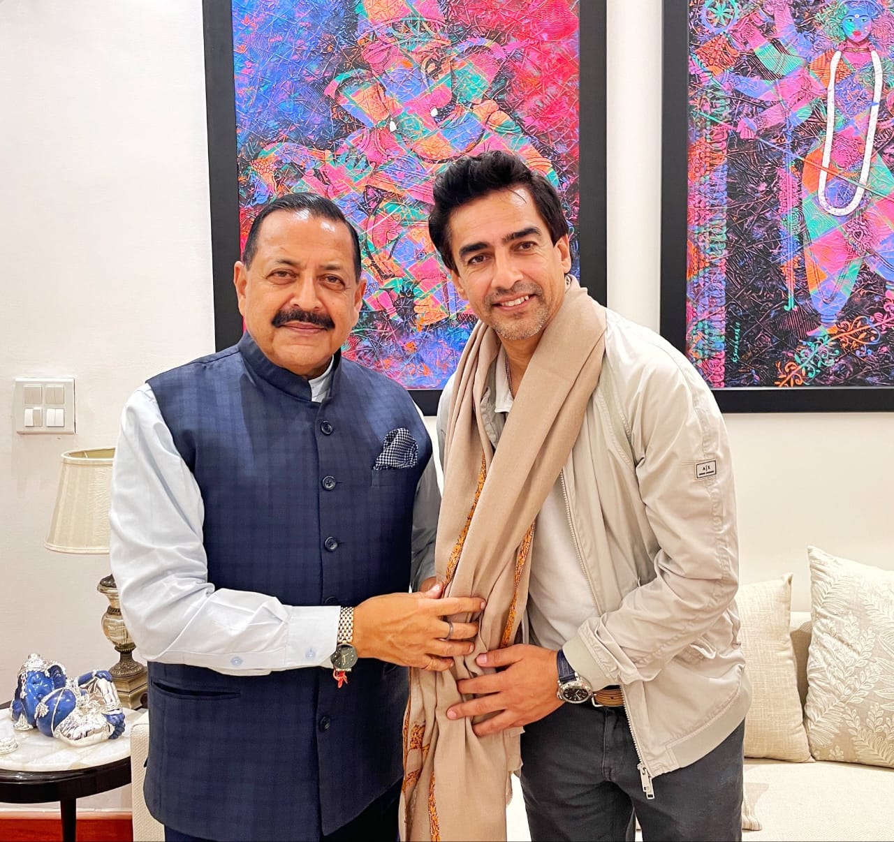Manhas meets with Union Minister Dr. Jitendra Singh