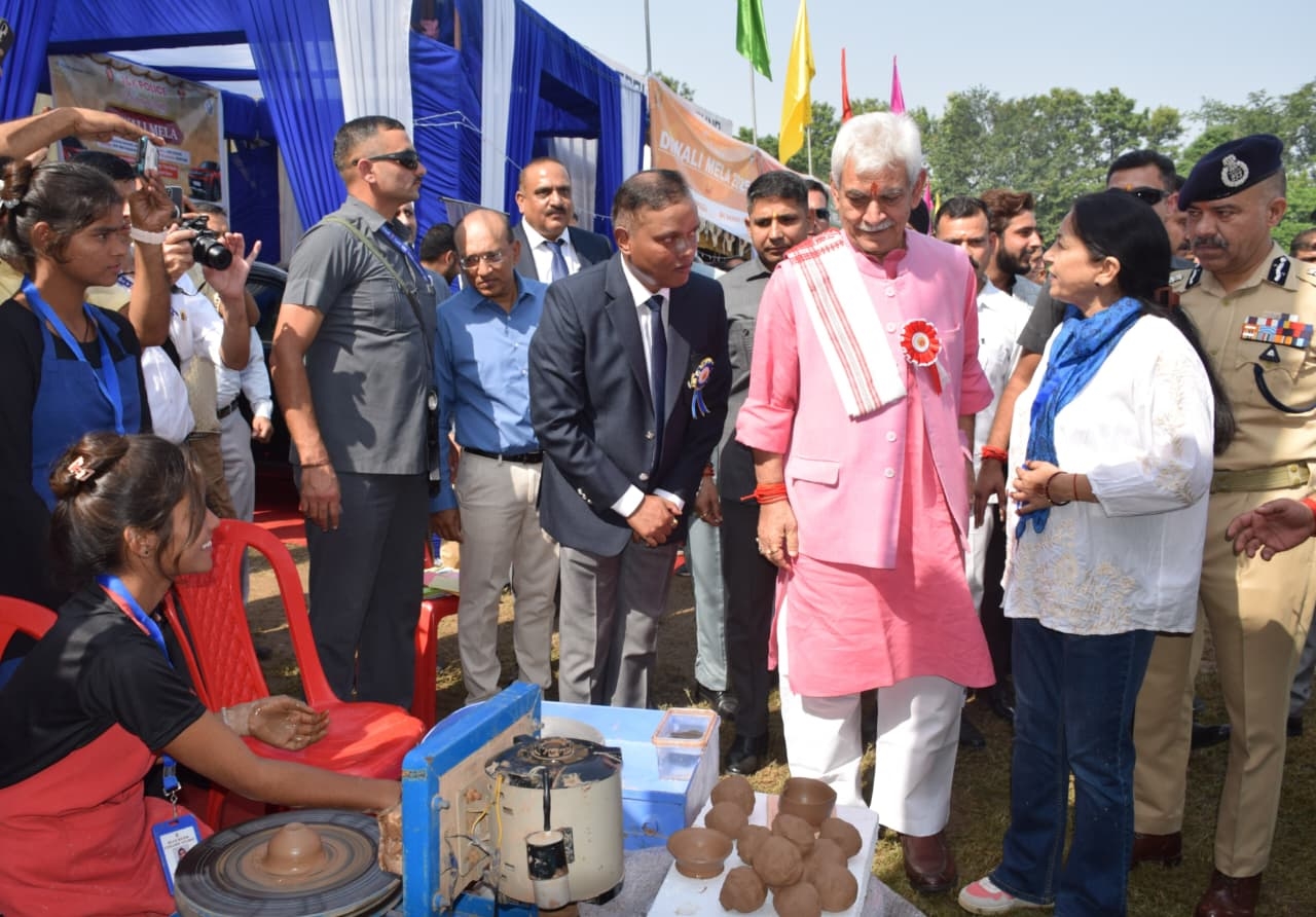 This Diwali ‘Vocal for Local’ should be our mission to boost self-reliance and national pride: LG Sinha