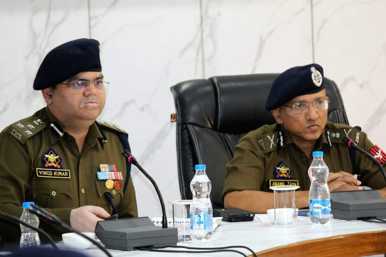 Briefing held of newly posted DySPs in Armed Police