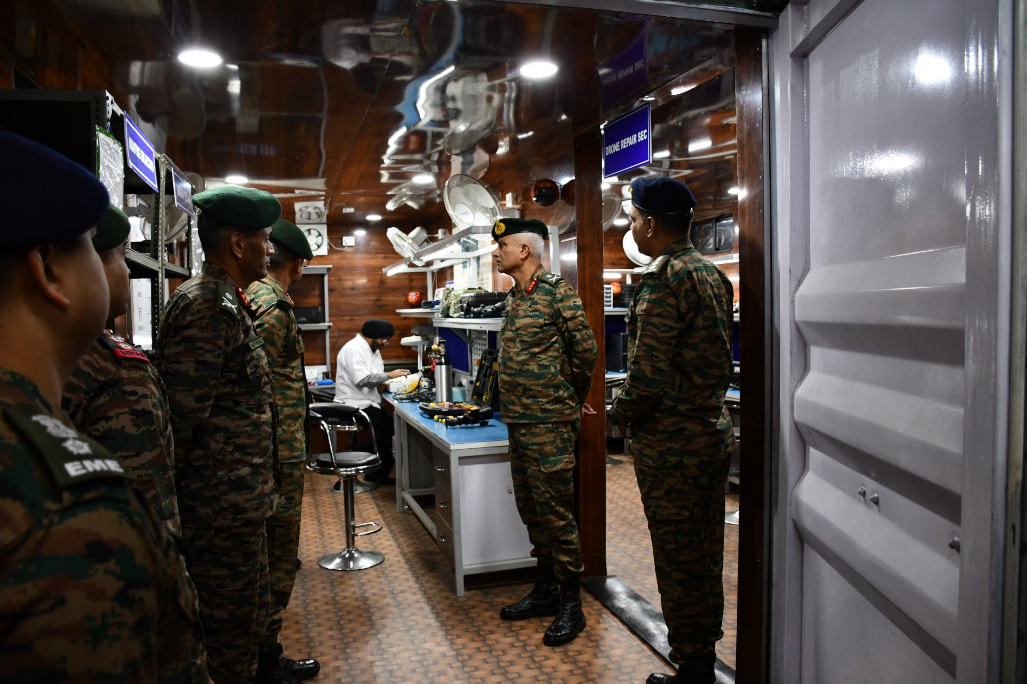 Rising Star Corps GOC Reviews Operational Readiness and Technological Innovation at Tiger Division