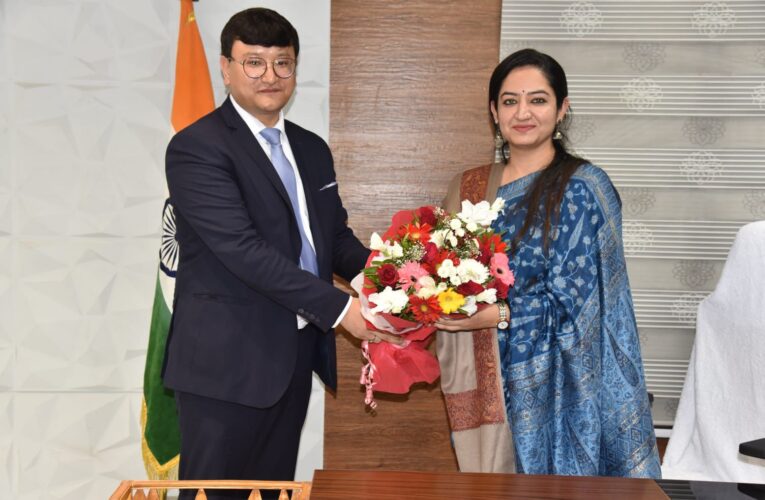 Minga Sherpa Takes Charge as Deputy Commissioner Udhampur; Outlines Vision for District Development