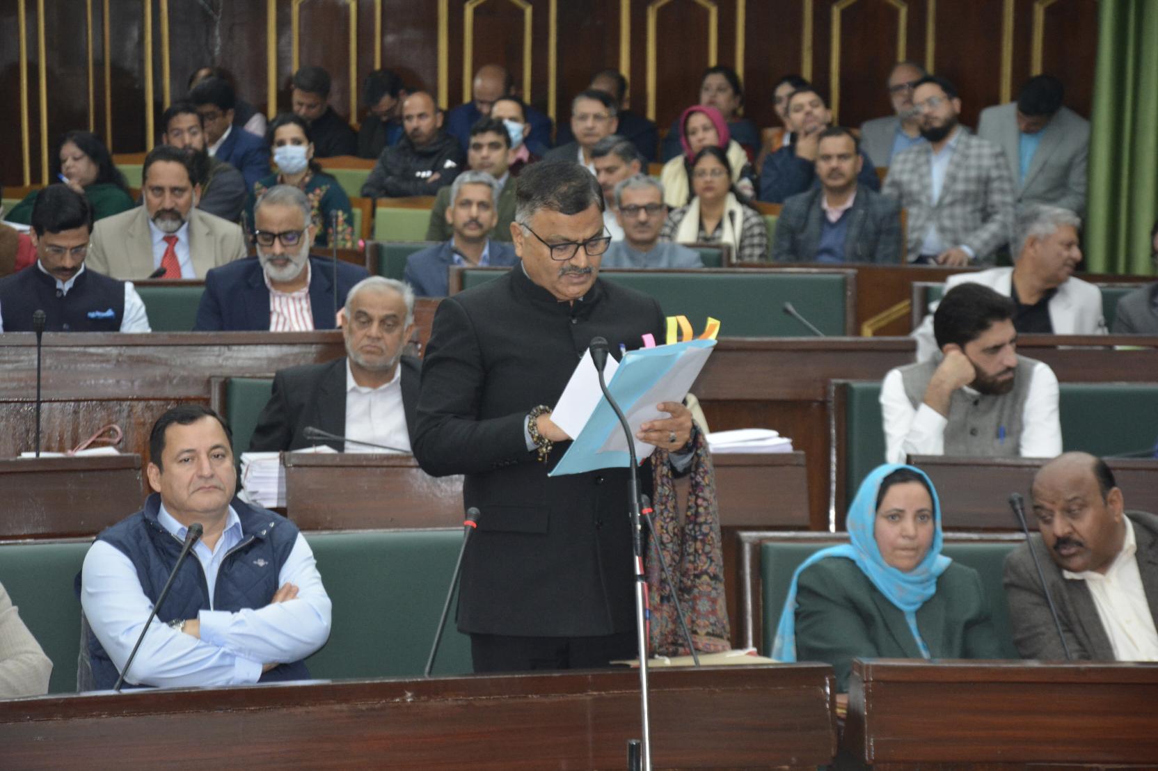 J&K Forest Minister Assures Steady Timber Supply and Inter-Departmental Synergy