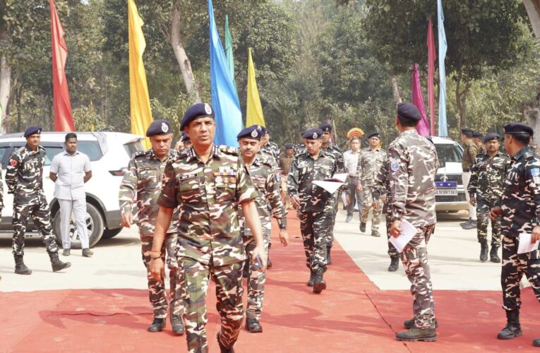 DG SSB Sanjay Singhal Reviews Operational Readiness at Muzaffarpur and Sitamarhi Border Outposts