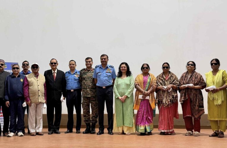 Indian Military Doctors Restore Vision for 374 Patients in Historic Gorakhpur Mega Eye Camp