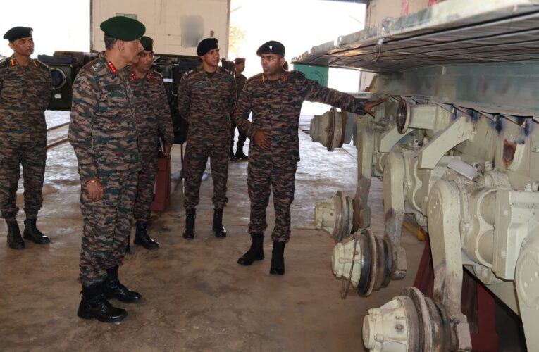 DG EME Lt Gen Rajiv K Sahni Reviews Tech Innovation and Combat Readiness at Konark Corps