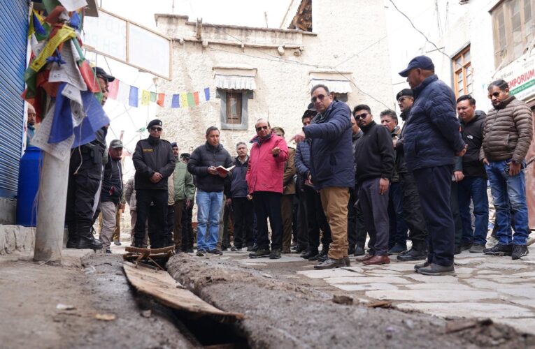 LG Vinai Kumar Saxena Orders Infrastructure Overhaul in Leh; Aims for Global Tourism Excellence
