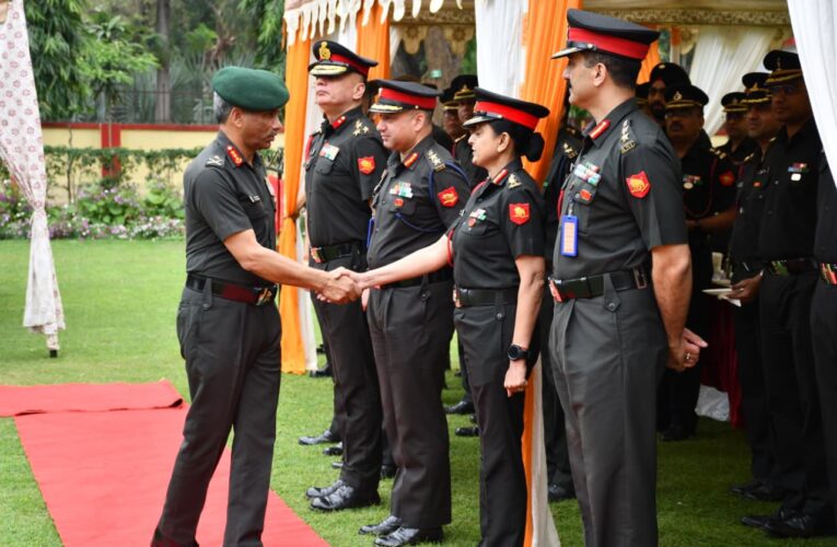 Western Command Chief Reviews Operational Readiness at Delhi Area Headquarters