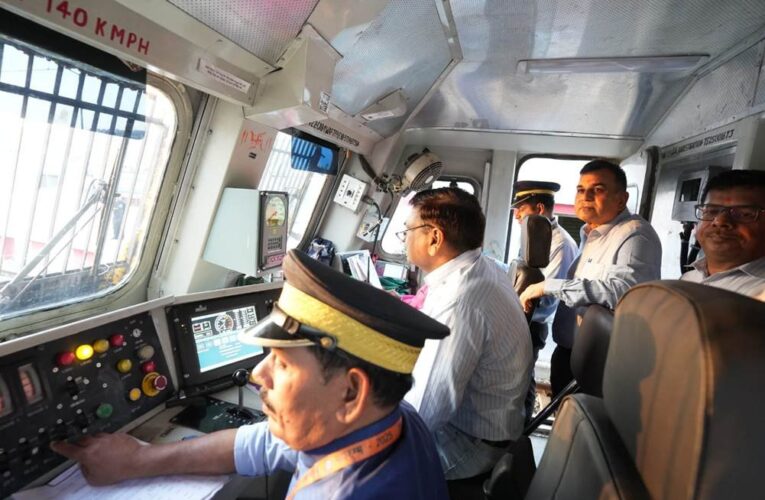 Indian Railways Deploys Kavach Safety System on 190 km Prayagraj-Kanpur Stretch