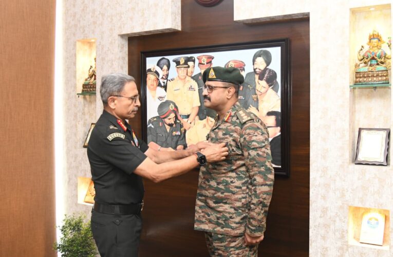 Army Commander Honors Col Prasad Bansod for ‘Asmi’ Machine Pistol Innovation; A Milestone for Atmanirbhar Bharat
