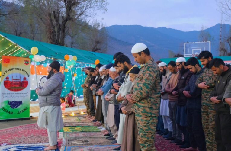 Army Hosts Iftar in Bandipora’s Kharpora to Promote Communal Harmony