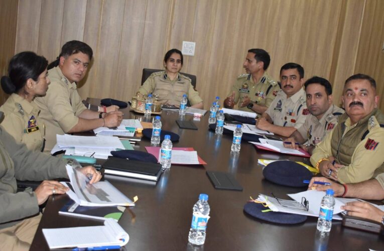 DIG Sarah Rizvi Conducts Comprehensive Crime Review in Reasi District
