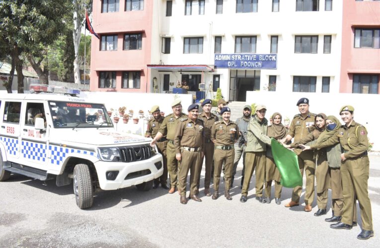 Poonch Police Boost Emergency Response: SSP Shafket Hussain Flags Off Modern Dial 112 ERSS Vehicles