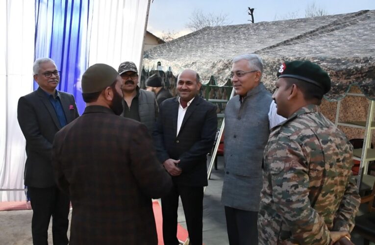 In a heartfelt display of communal harmony Army hosts Iftar Party at 50 Rashtriya Rifles headquarter at Shar-e-Shali Camp