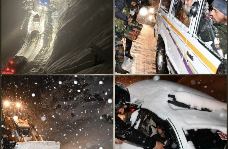 Indian Army Rescues 235 Stranded Civilians Amid Heavy Snowfall at Sinthan Top in Kishtwar