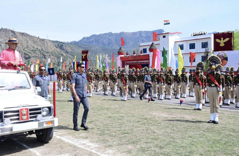 Lieutenant Governor Manoj Sinha Issues Stern Warning to Anti-Peace Elements at J&K Police Passing Out Parade