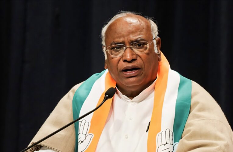 Mallikarjun Kharge Slams Central Government Over Security Breach Involving Farooq Abdullah; Demands Restoration of J&K Statehood