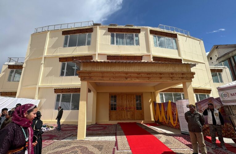 Ladakh LG Vinai Kumar Saxena Inaugurates Modern Rural Development Complex in Kargil