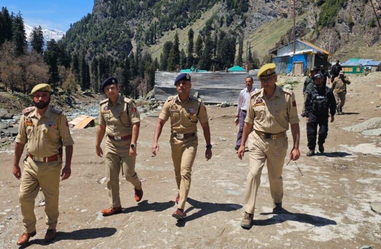 SSP Anantnag Reviews Pahalgam Yatra Route and Tourist Safety Measures