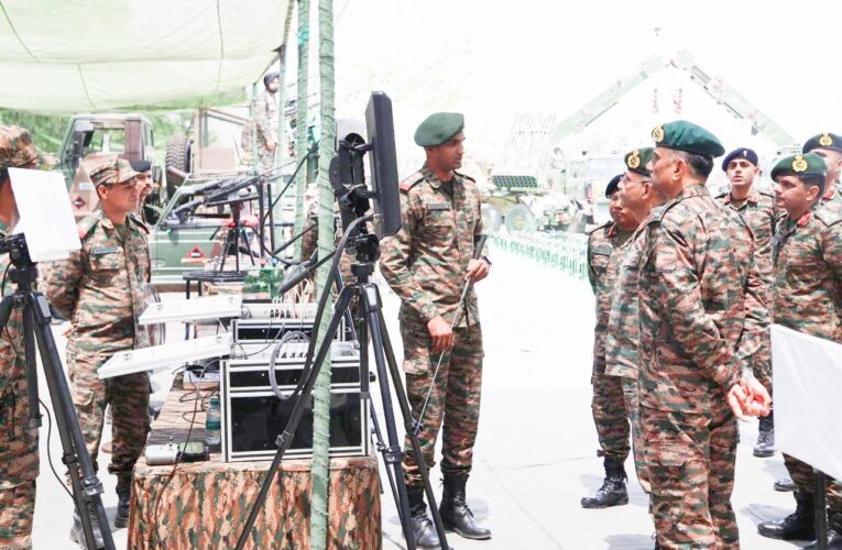 Western Army Commander Reviews Vajra Corps Readiness and Drone Innovation