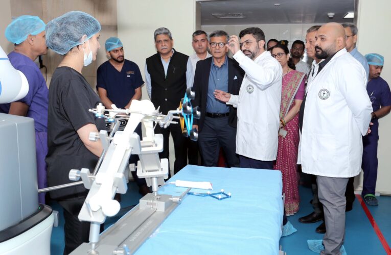 Defence Secretary Launches Advanced Robotic Orthopedic and Maternity Facilities at Delhi Cantonment Hospital