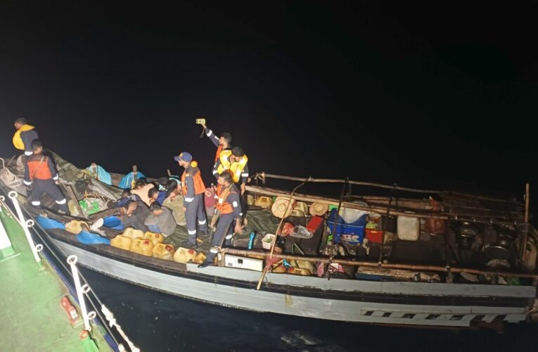 Indian Coast Guard Apprehends Nine Poachers Near Landfall Island in Andaman and Nicobar