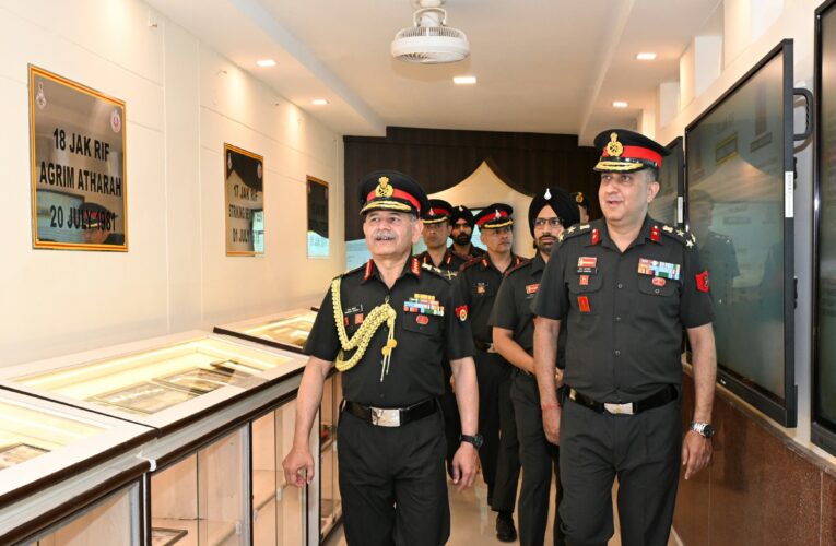 General Upendra Dwivedi visits Jammu and Kashmir Rifles Regimental Centre to honor regimental legacy