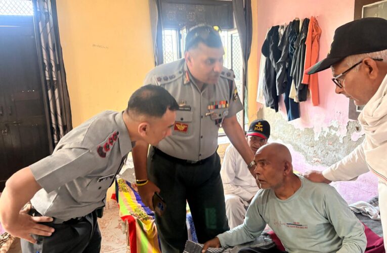 Assam Rifles Outreach Team Visits Veterans and Families in Rewari