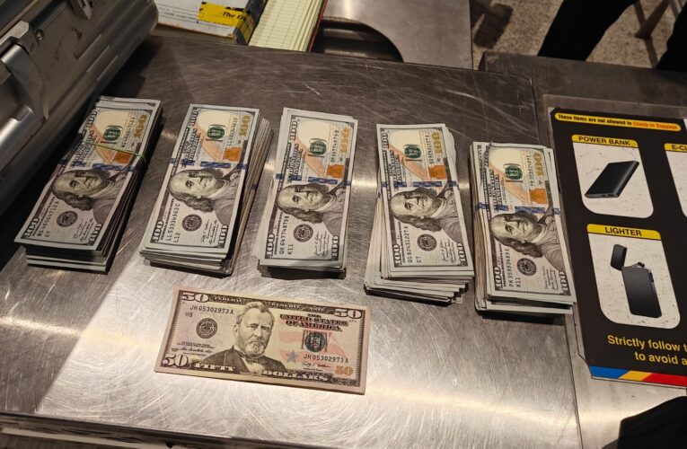 CISF Intercepts Foreign Currency Worth Lakhs at Hyderabad Airport