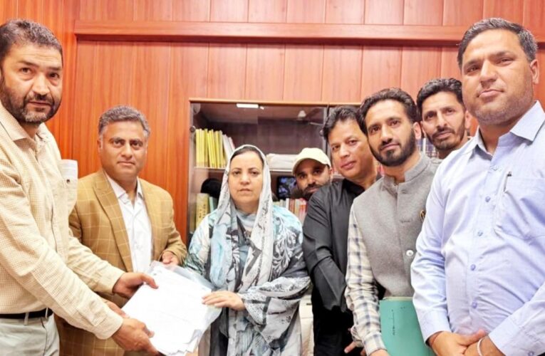 Health Minister Sakeena Itoo Meets NHM Employees; Pledges Action on Service Security and Grievances