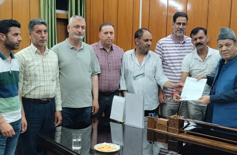 J&K Jal Shakti Contractors Meet Speaker Abdul Rahim Rather Over Pending JJM Payments