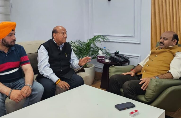 Deputy CM Surinder Choudhary Affirms Commitment to Equitable Development for Jammu and Srinagar