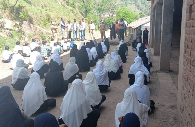 Poonch Police Raise Awareness Against Drug Abuse at GHS Gursai Sar