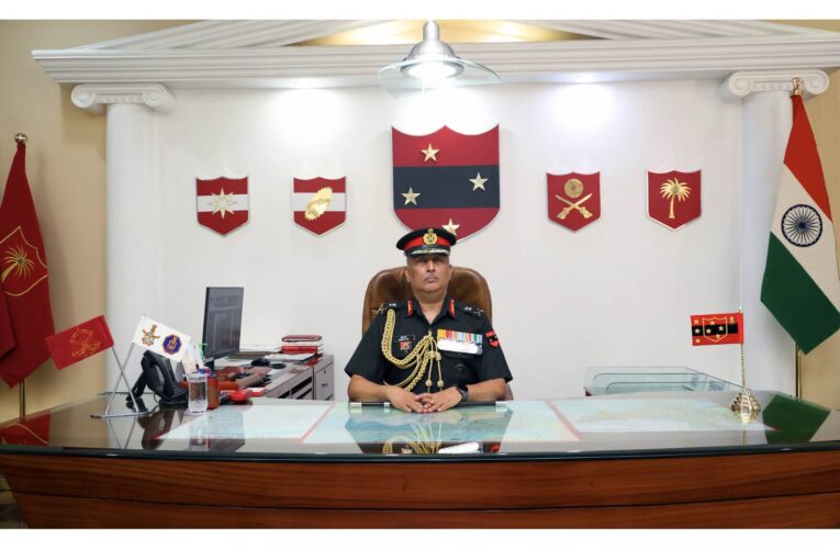 Lt Gen Sandeep Jain Takes Helm as General Officer Commanding-in-Chief of Southern Command