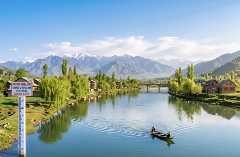 Kashmir Water Levels Remain Below Danger Mark: River Jhelum and Tributaries Flow Normally Amid Rainfall