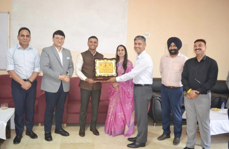 Udhampur Police Host Farewell for Outgoing DIG Sarah Rizvi and SSP Amod Ashok Nagpure