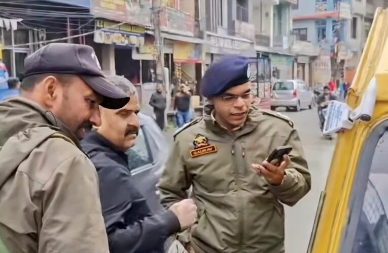 Rajouri Traffic Crackdown: Over 20 E-Autos Seized for Route Violations and Safety Breaches