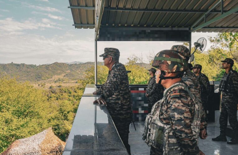 White Knight Corps Commander Reviews Security and Operational Preparedness in Kachriyal