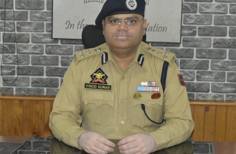 Dr Vinod Kumar IPS Takes Over as Deputy Inspector General of Police for North Kashmir Range
