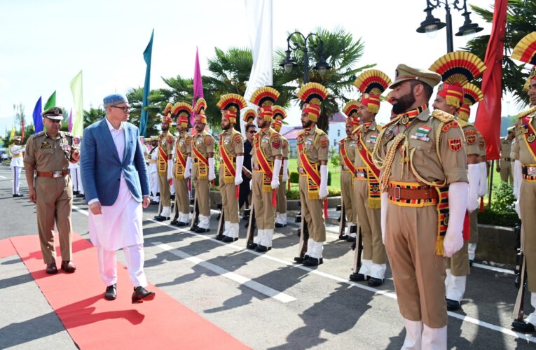Srinagar Civil Secretariat Reopens as Omar Abdullah Receives Guard of Honour