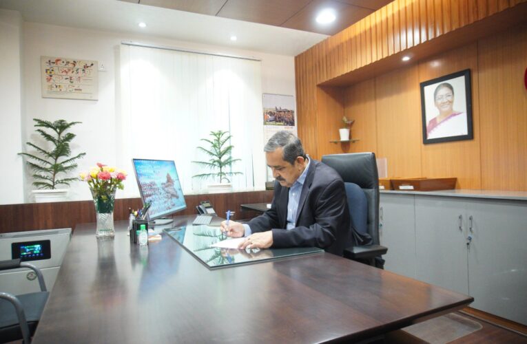 Expert Economist Ashok Kumar Lahiri Takes Charge as NITI Aayog Vice Chairman