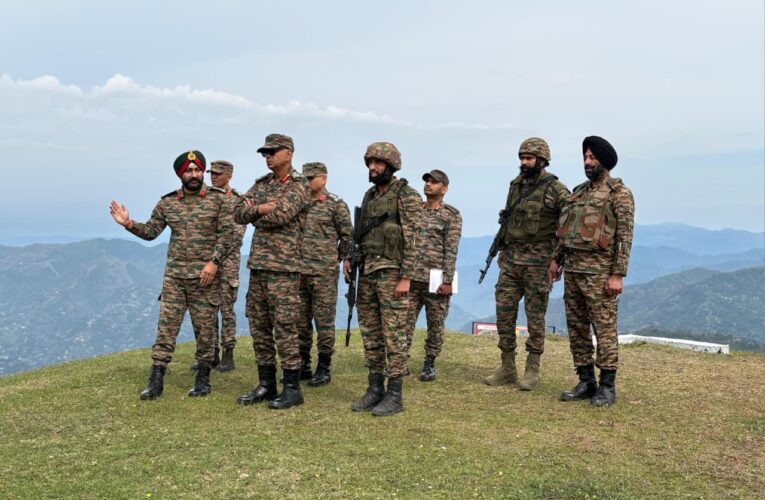 White Knight Corps Commander reviews security situation and counter-terrorism operations in Surankote
