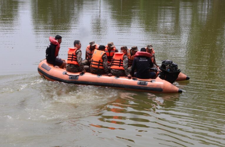 Jorhat SDRF and Army conduct Jal Raksha III flood relief training