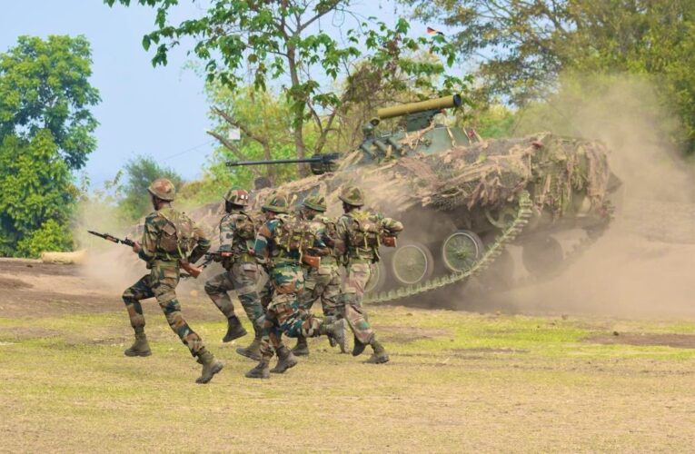 Southern Command chief reviews advanced training at Ahilyanagar centers