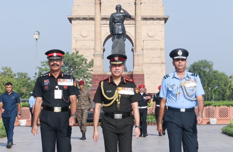 New Chief of Defence Staff General NS Raja Subramani pays tribute to fallen heroes at National War Memorial