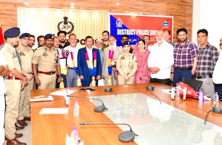 Srinagar Police farewell ceremony honors five retiring officers for long service