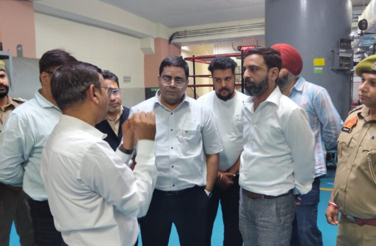 Jammu and Kashmir Civil Supplies: Director FCS&CA Conducts Field Inspection Tour of Bani and Basohli to Review Essential Goods