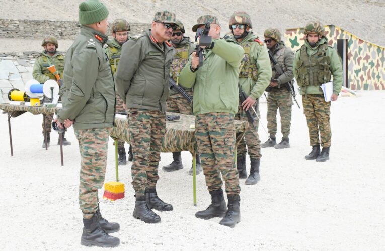 GOC Fire & Fury Corps Reviews Operational Preparedness and Combat Readiness in Ladakh Forward Areas