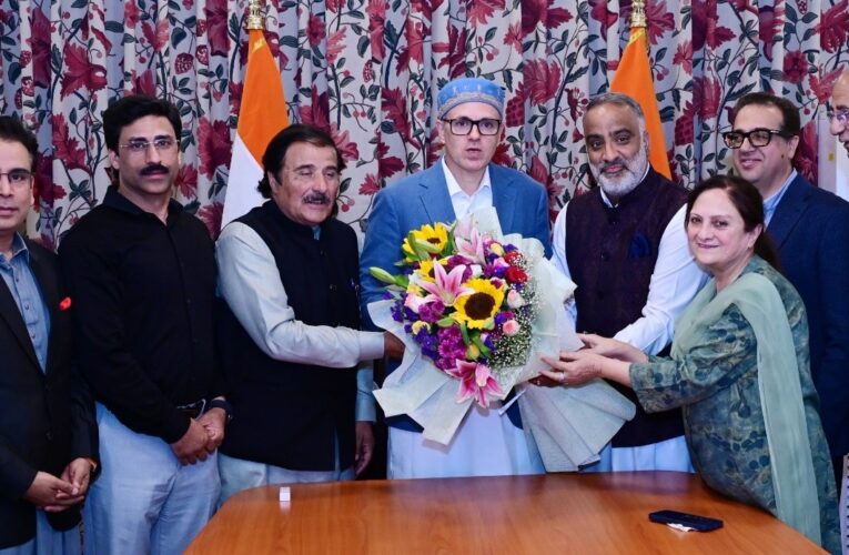 Srinagar MLAs meet Chief Minister Omar Abdullah to thank him for Darbar Move resumption