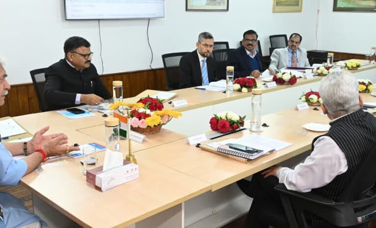Lieutenant Governor Manoj Sinha chairs seventh Wildlife Board meeting to discuss conservation and infrastructure